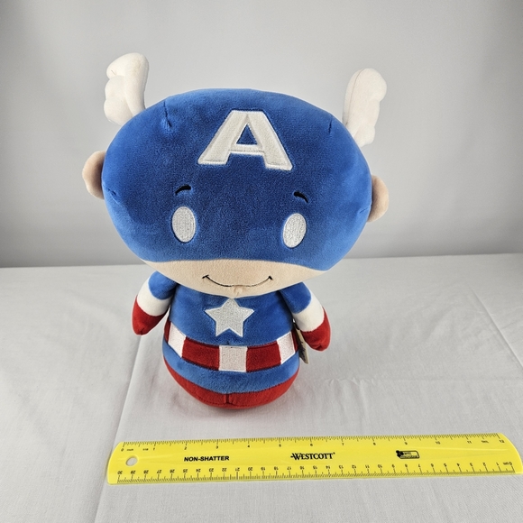 Itty-bitty large Captain America  Hallmark plush - Picture 6 of 9